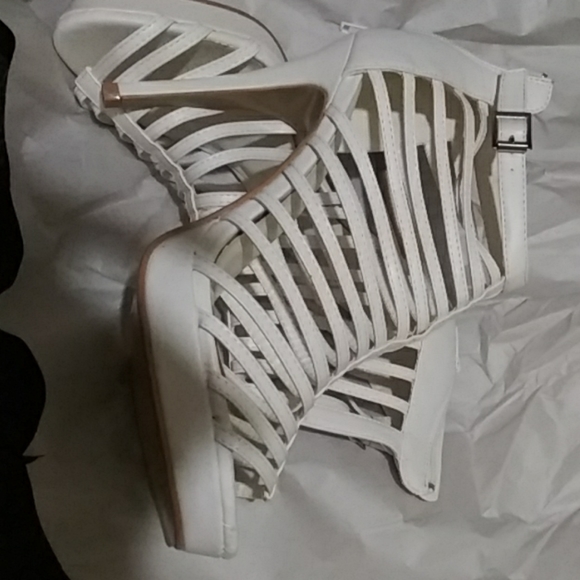 Shoes - Picture 2 of 5